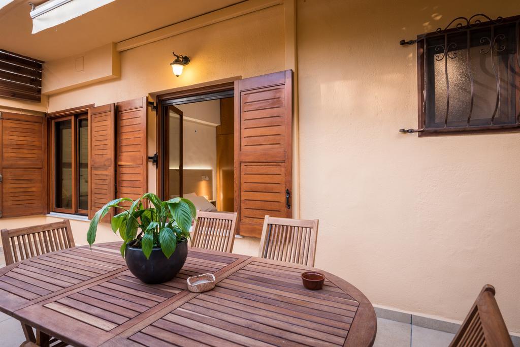 Meni'S Home Chania  ภายนอก รูปภาพ